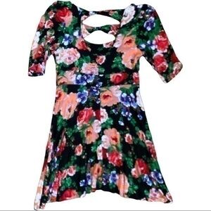 Just Ginger sizer Large dress, bright floral, scooped back with ties, soft silk